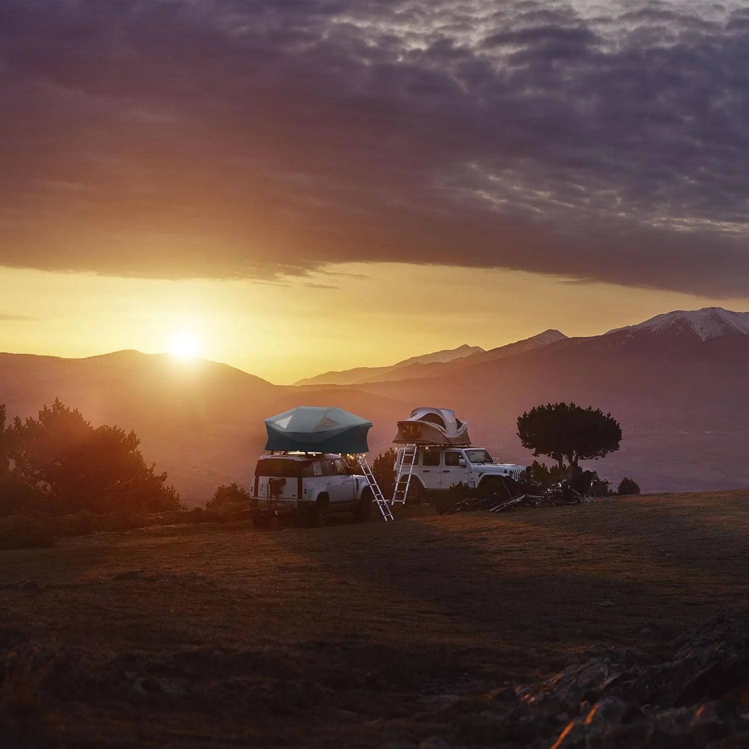 Thule Approach Rooftop Tent - Medium