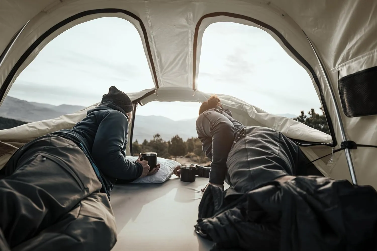 Thule Approach Rooftop Tent - Medium