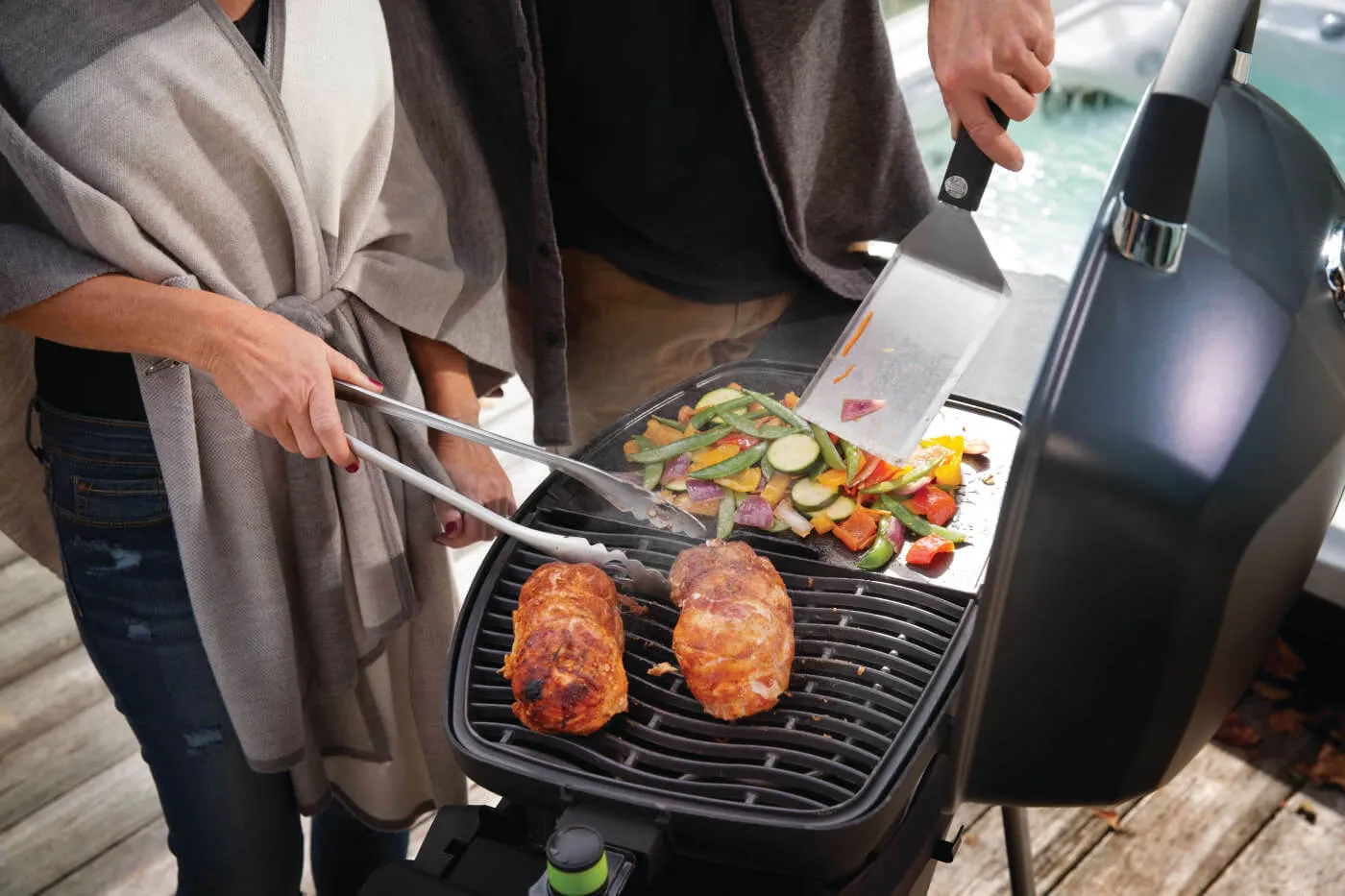 TravelQ™ PRO285E Portable Electric Grill By Napoleon